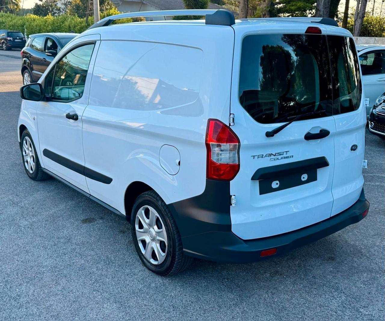 Ford Transit Courier 1.0 EcoBoost 100CV Trend