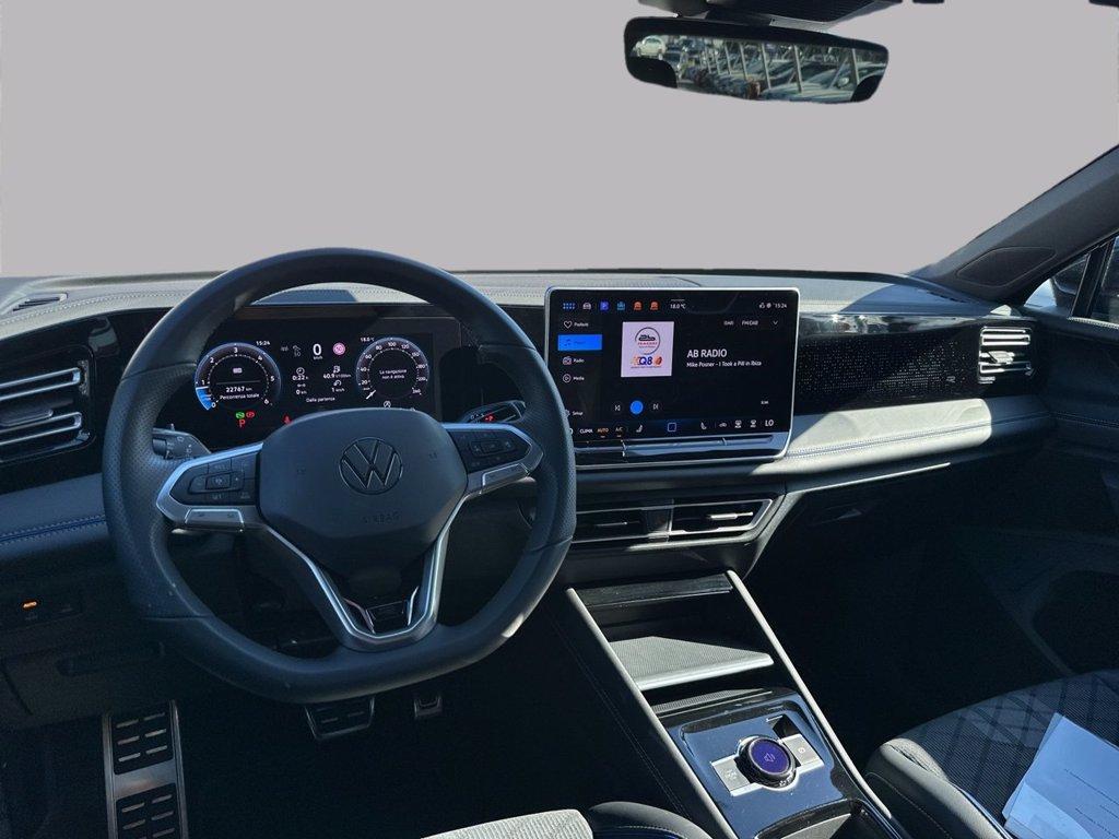 VOLKSWAGEN Tiguan 2.0 tdi r-line 150cv dsg del 2025