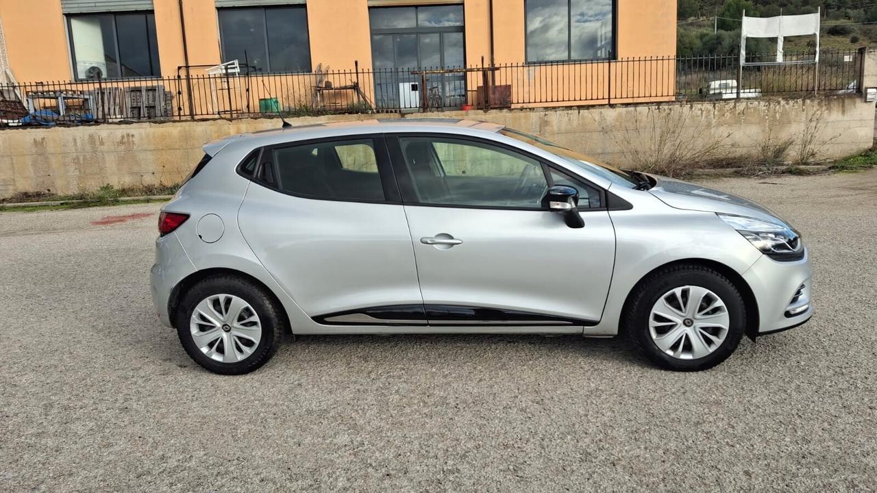 Renault Clio TCe 12V 75 CV 5 porte Business