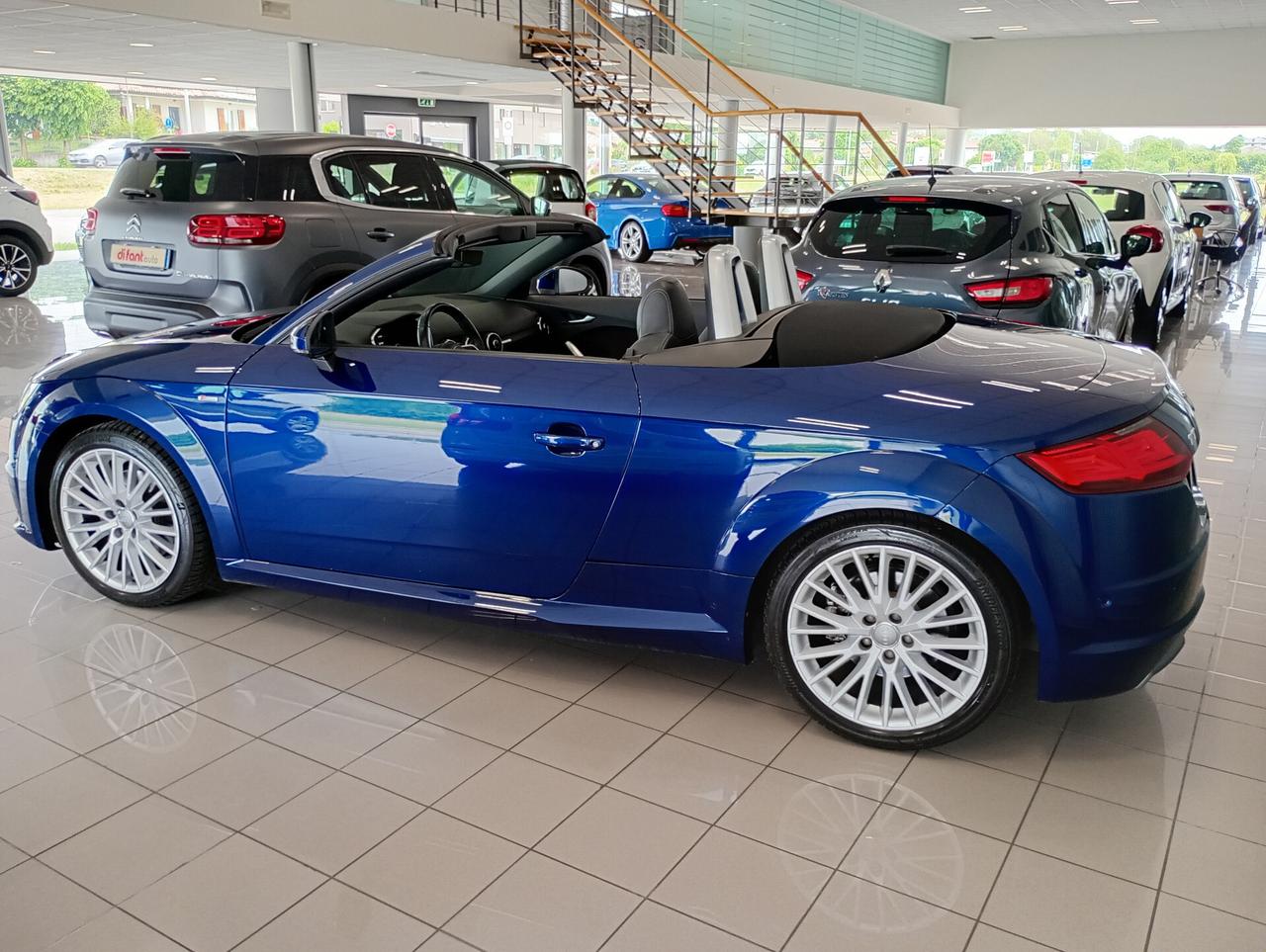 Audi TT Roadster 2.0 TFSI S line