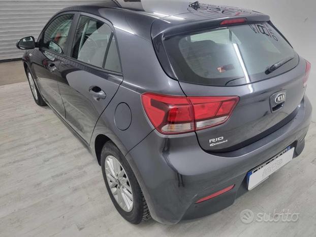 KIA Rio 1.2 CVVT 5p. Cool