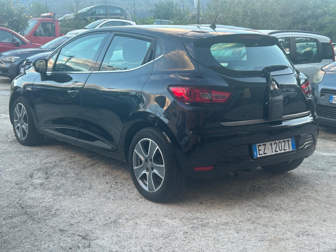 Renault Clio 1.2 modelllo COSTUME NATIONAL
