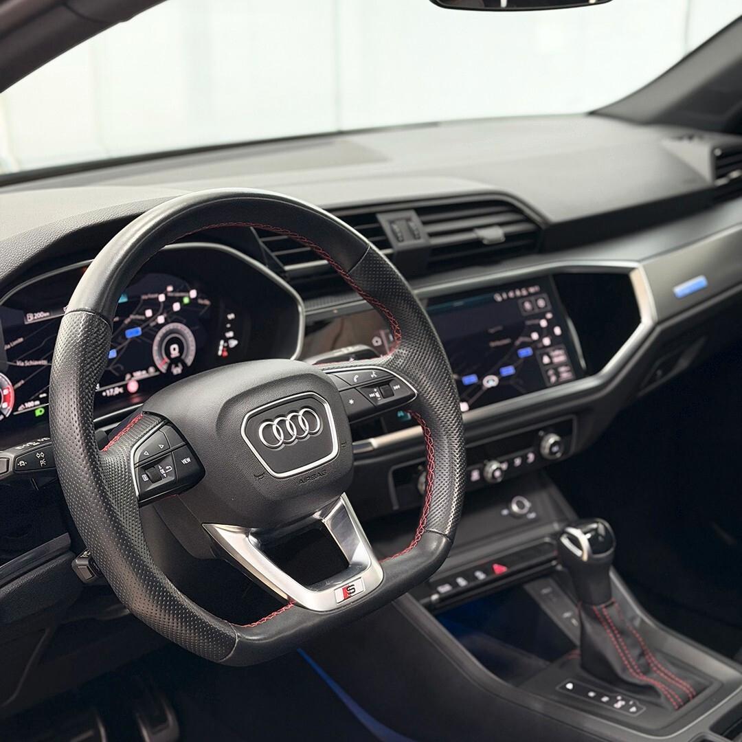 Audi Q3 Sportback 35 TDI Identity Black |tetto apribile|