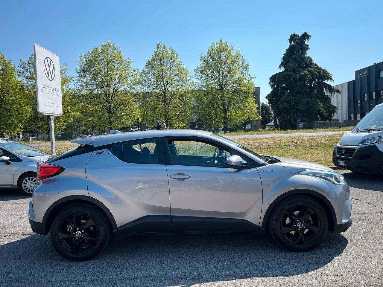 Toyota C-HR 1.8 Hybrid E-CVT Active