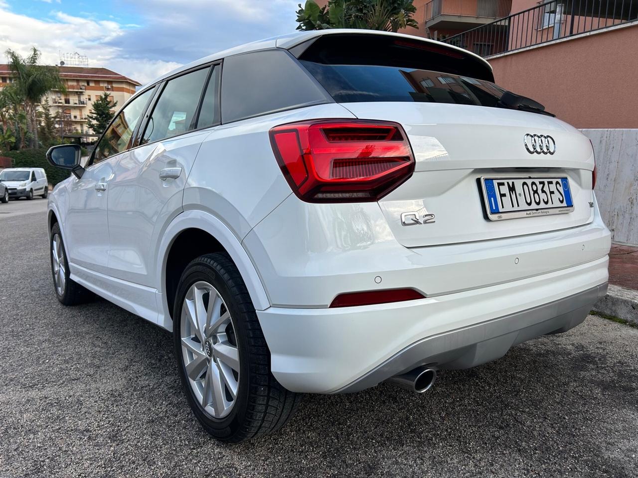 Audi Q2 1.6 TDI Sport strafull !!!!!