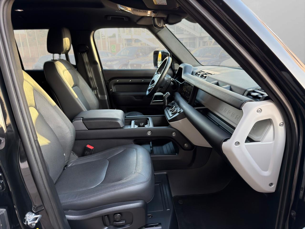 Land Rover Defender 110 3.0D I6 200 CV AWD SE N1 AUTOCARRO