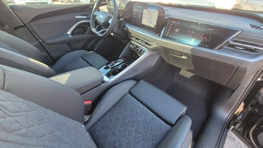 Audi Q5 SPB 40 TDI quattro S tronic line (TETTO APRIBILE) - kmo 2026
