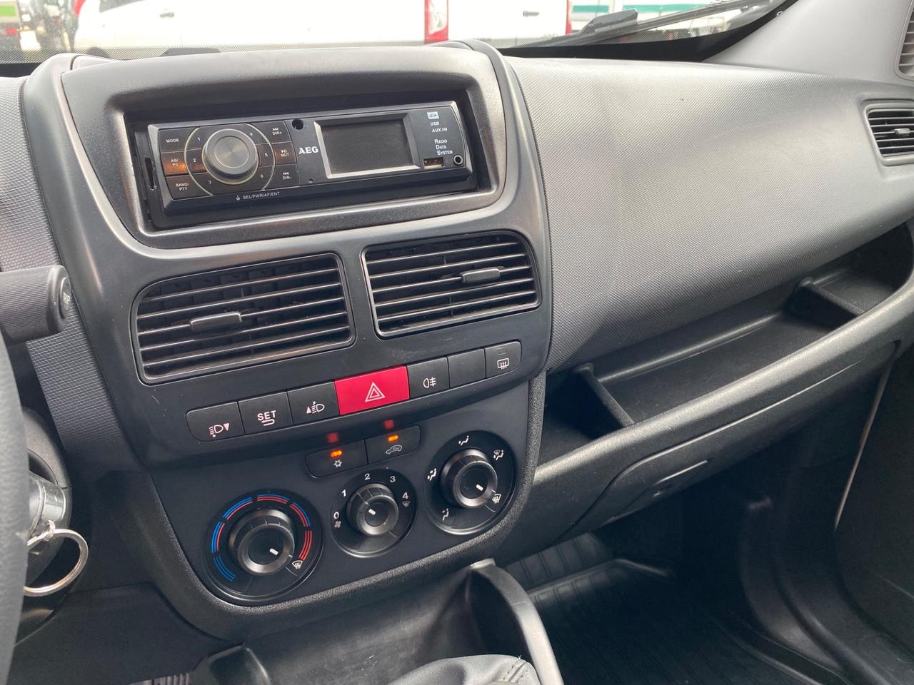 Fiat Doblo 1.6 Diesel Maxi Porte Posteriore