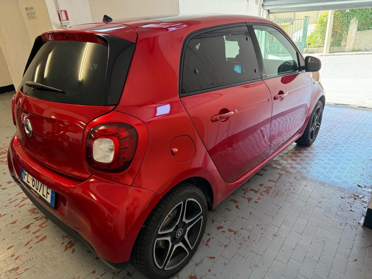 Smart ForFour 90 0.9 Turbo twinamic Nightview red