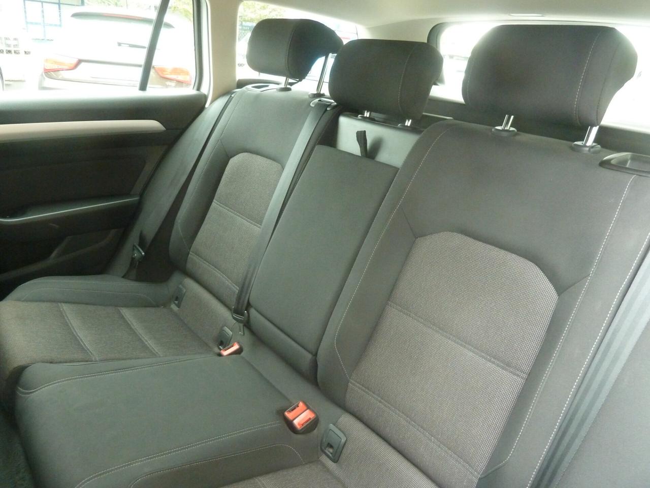 Volkswagen Passat Variant 1.6 TDI Business BlueMotion Technology