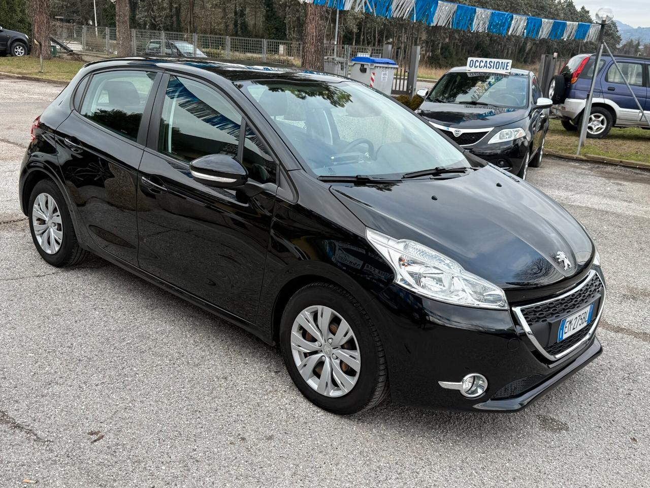 " UNA CHICCA " Peugeot 208 1.6 e-HDi 92 CV Allure