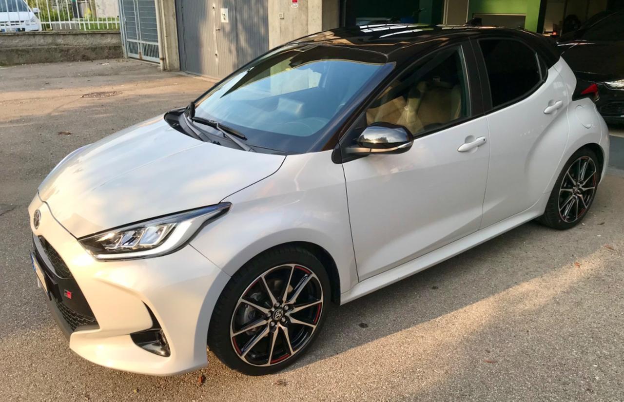 Toyota Yaris 1.5 Hybrid 5 porte GR Sport