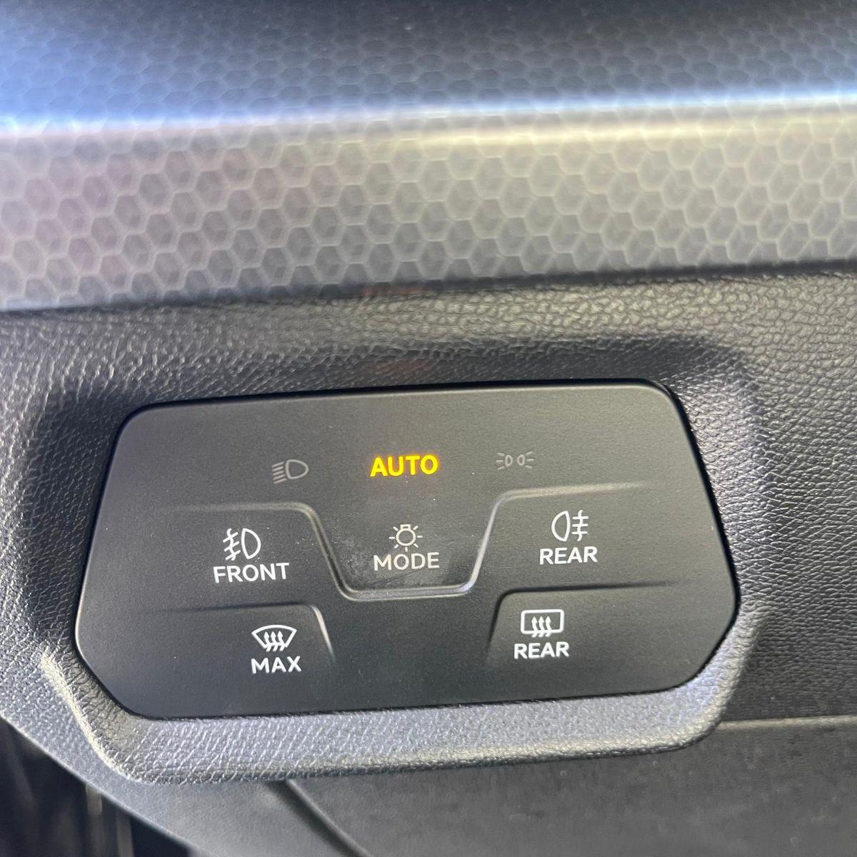 SEAT - Leon - 2.0 TDI Style