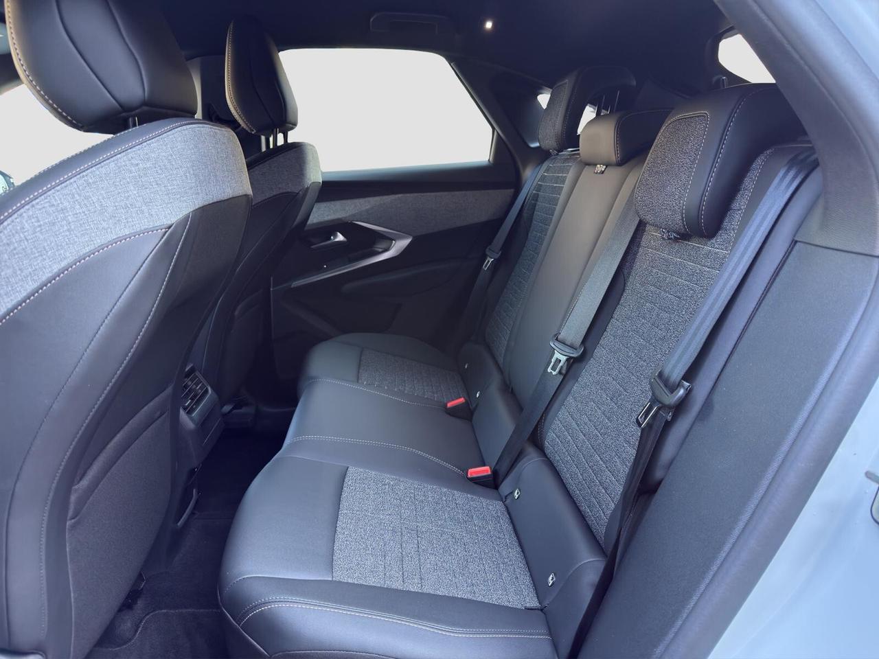 Peugeot 3008 1.2 hybrid 145cv Allure automatica 2025