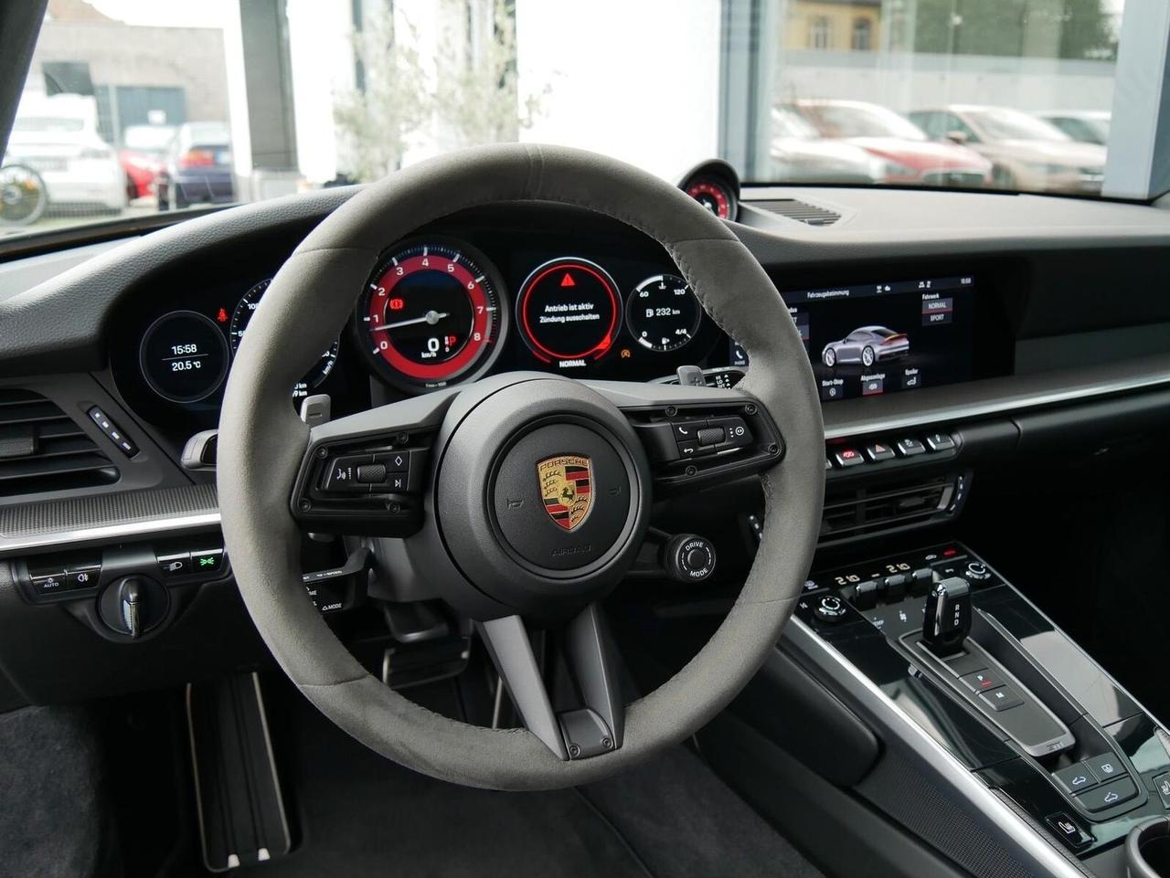 Porsche 911 Carrera