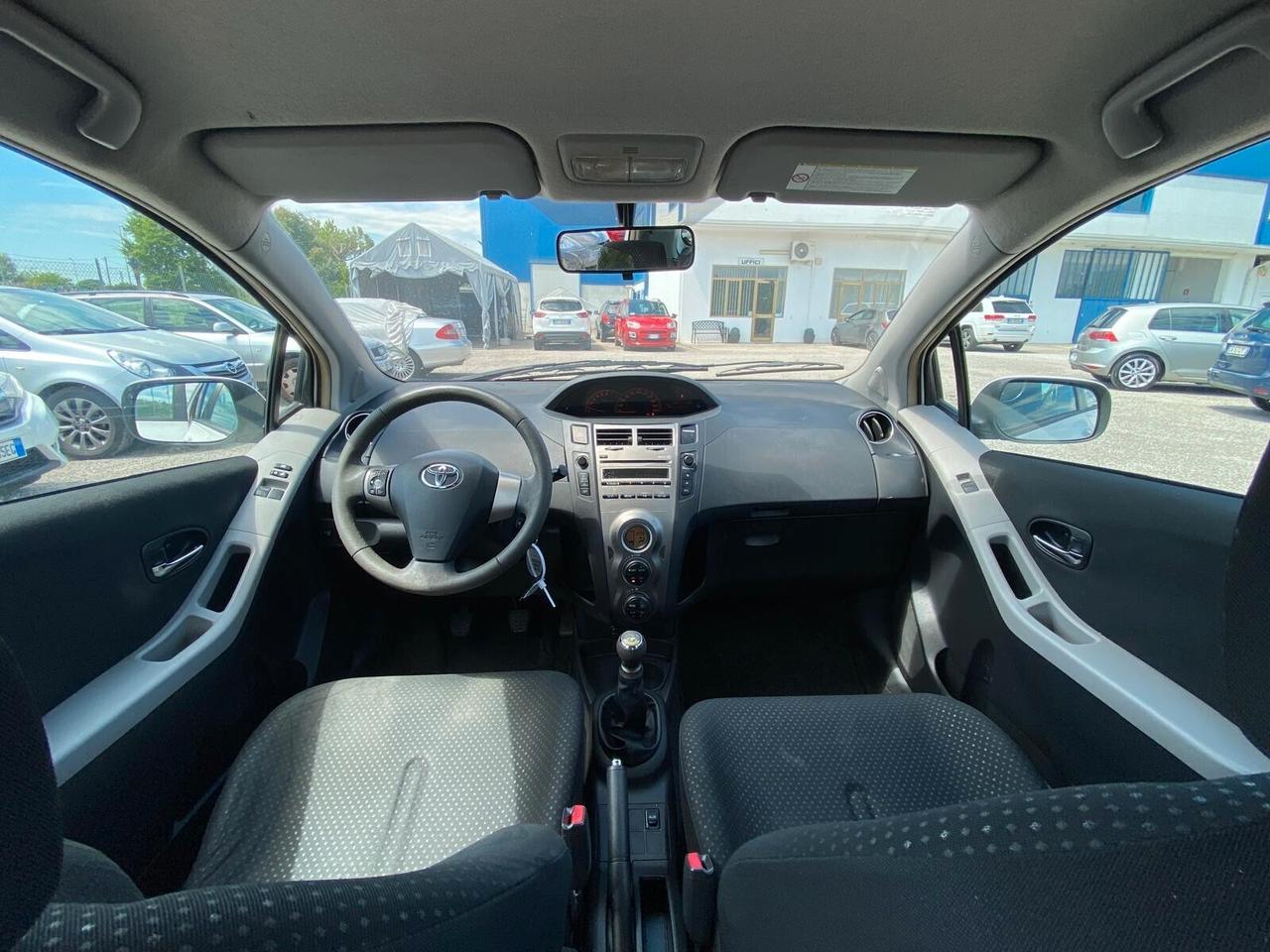 Toyota Yaris 1.0 Benz OK PER NEOPATENTATI