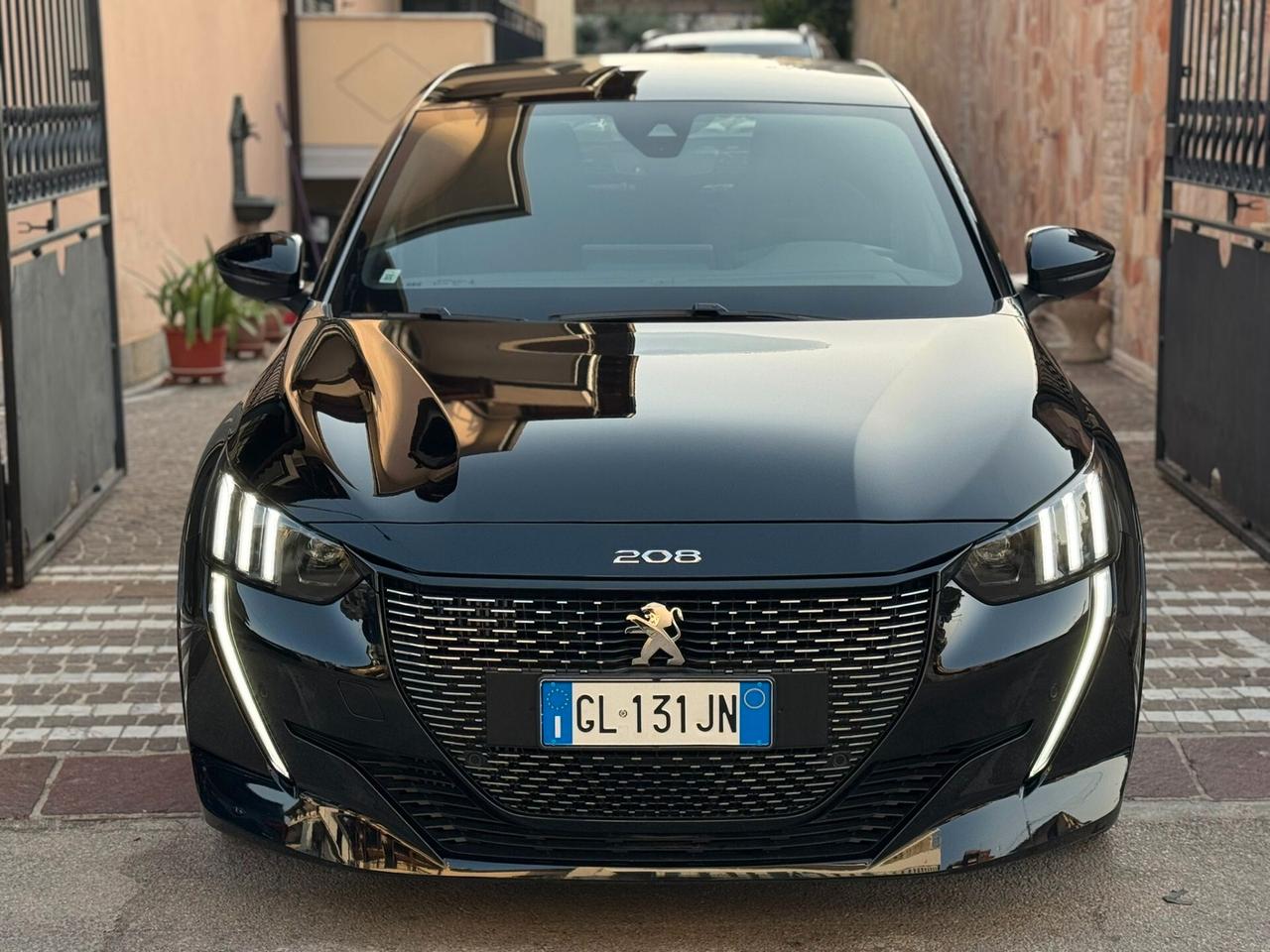 Peugeot 208 GT 1.2 EAT8 130 CV