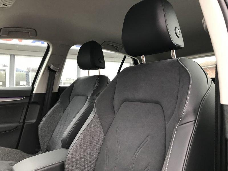 Volkswagen Golf 2.0 TDI 150cv DSG Style PARI AL NUOVO!!