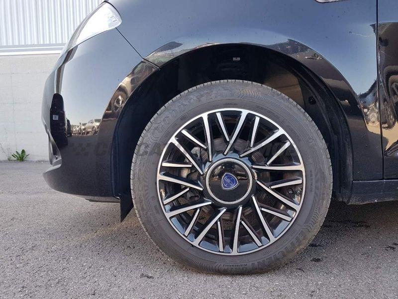 Lancia Ypsilon Ypsilon 1.0 firefly hybrid Platino s&s 70cv