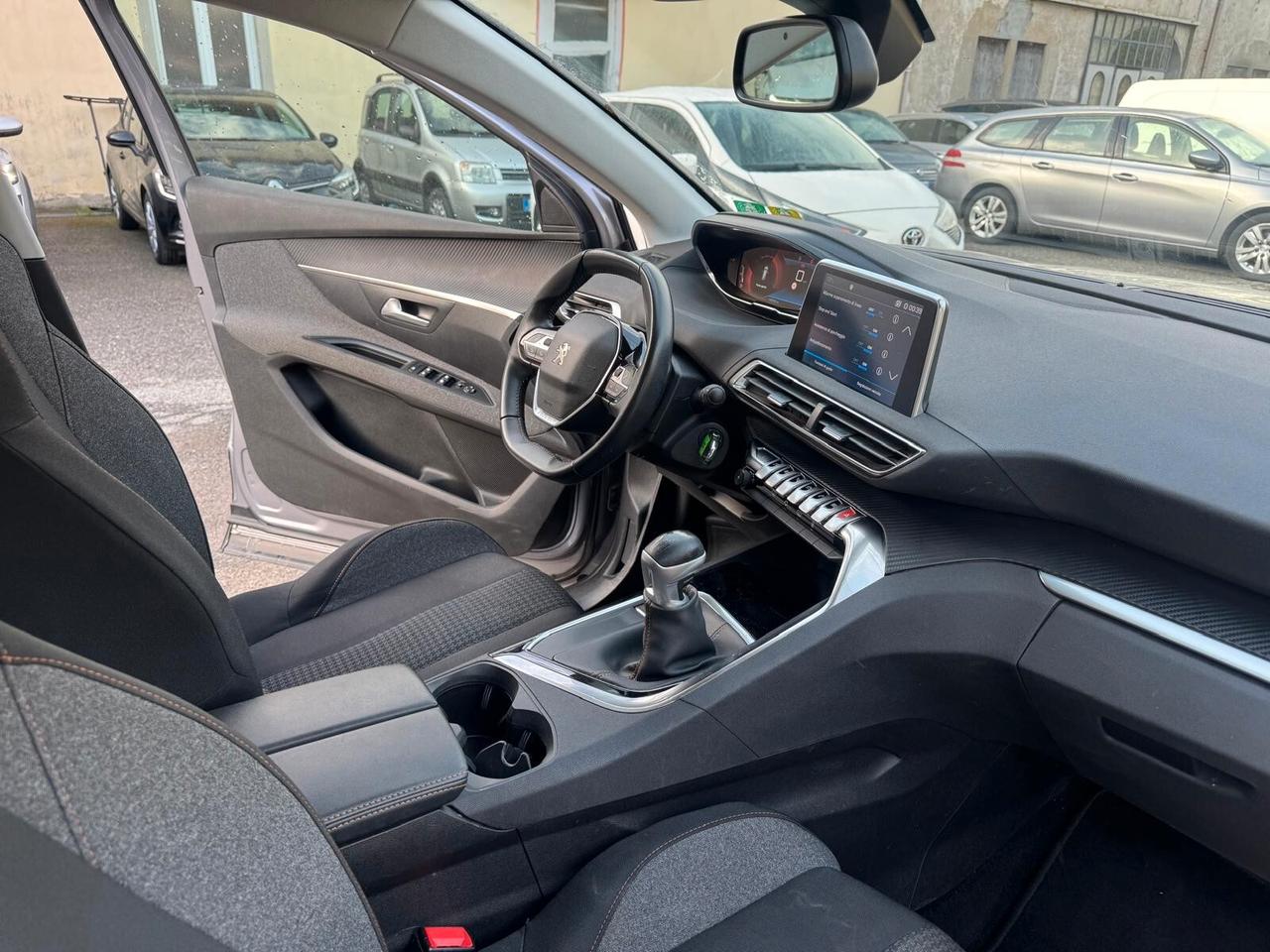 Peugeot 5008 BlueHDi 130 S&S Business 7 POSTI