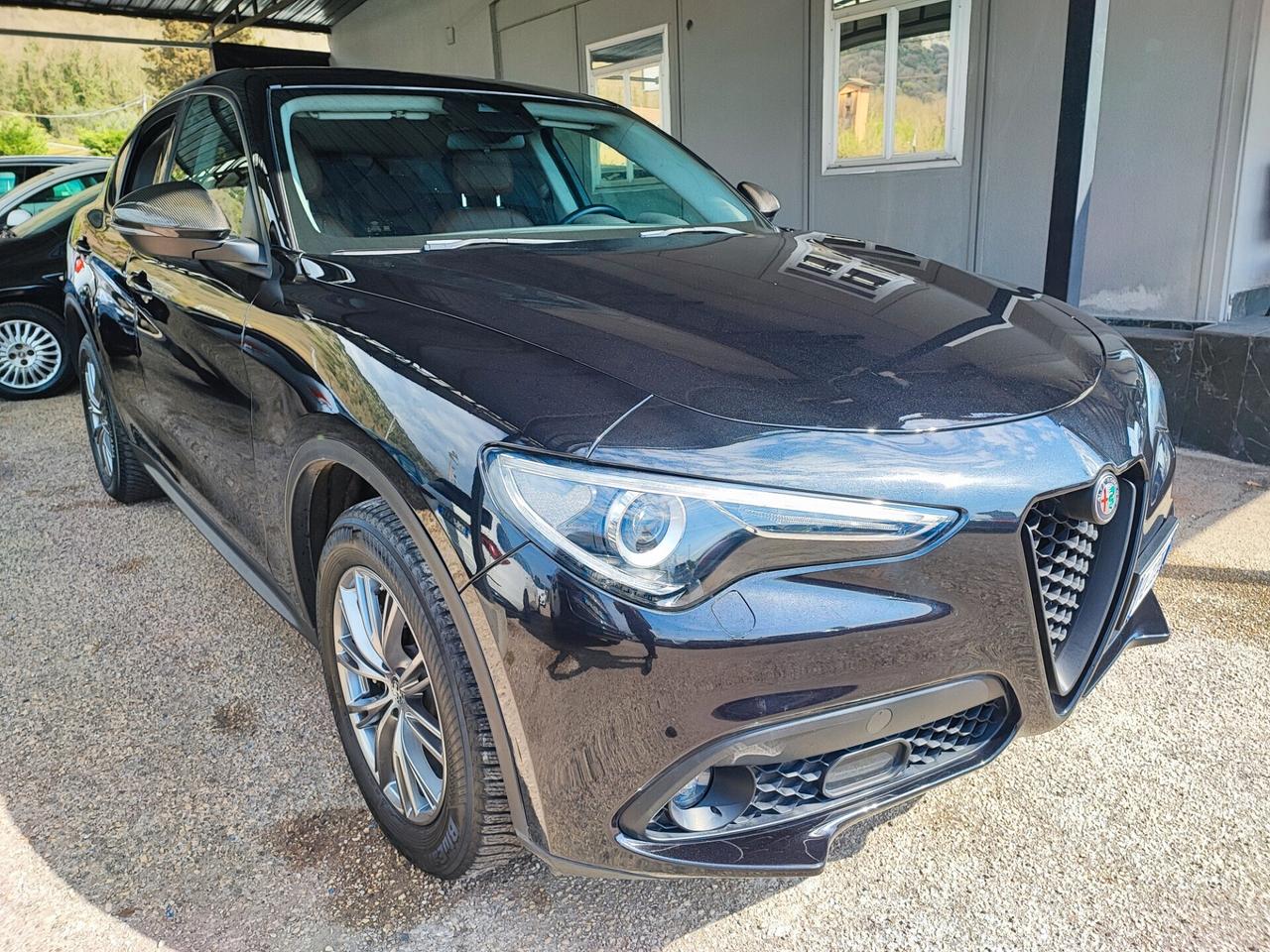 Alfa Romeo Stelvio 2.2 Turbodiesel 180 CV AT8 Q4 Super
