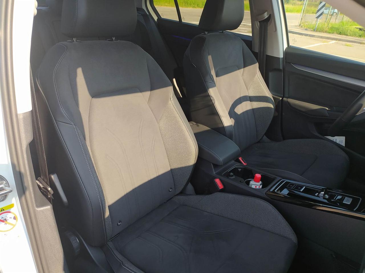 Volkswagen Golf Style 1.5 eHybrid PHEV 204C #12024