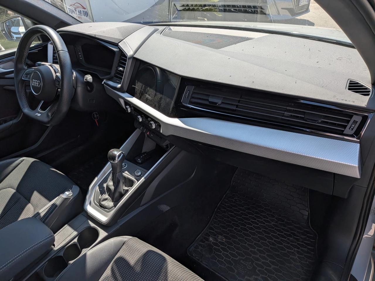 Audi A1 citycarver 30 TFSI S tronic