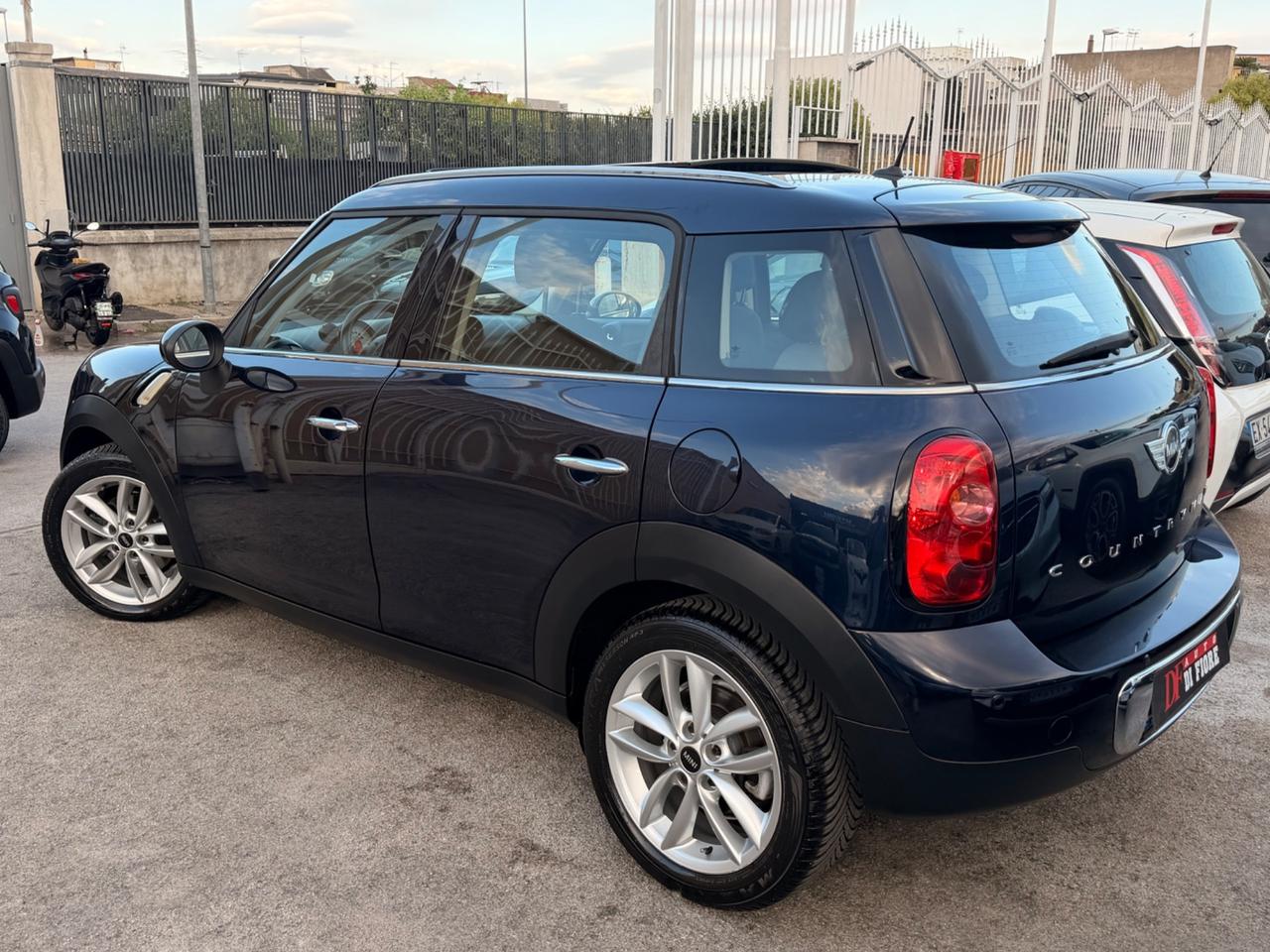 Mini Cooper Countryman 1.6 D 111CV TETTO APRIBILE FARI LED