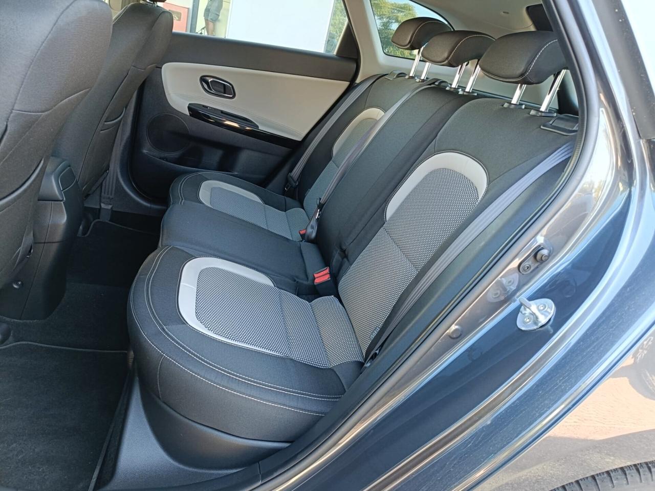 Kia Ceed cee'd 1.6 CRDi 136 CV DCT SW EcoDynamics Business Class