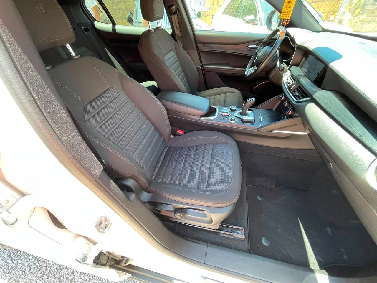 Alfa Romeo Stelvio 2.2 Turbodiesel 190 CV AT8 Q4 Business