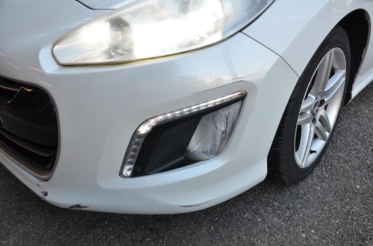 Peugeot 308 1.6 e-HDi 112CV Stop&Start CC Allure