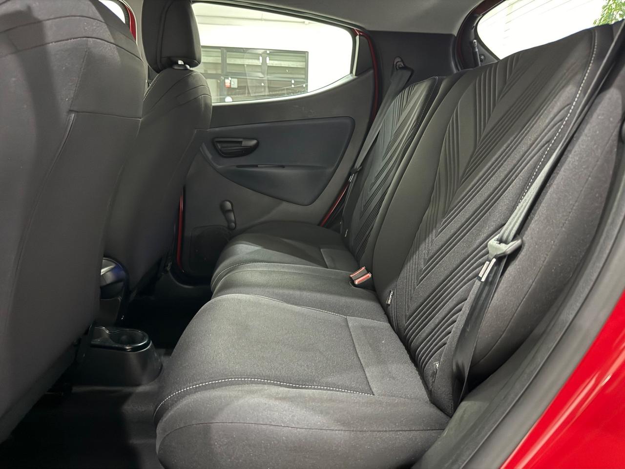 Lancia Ypsilon 1.0 70cv Hybrid Gold