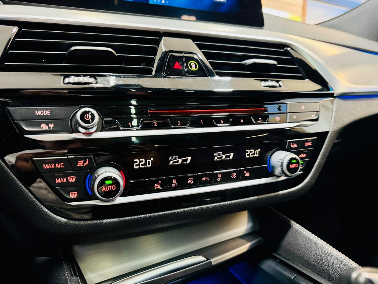 BMW 630d GT TETTO / LED / CARPLAY / R.CAM 249CV Luxury