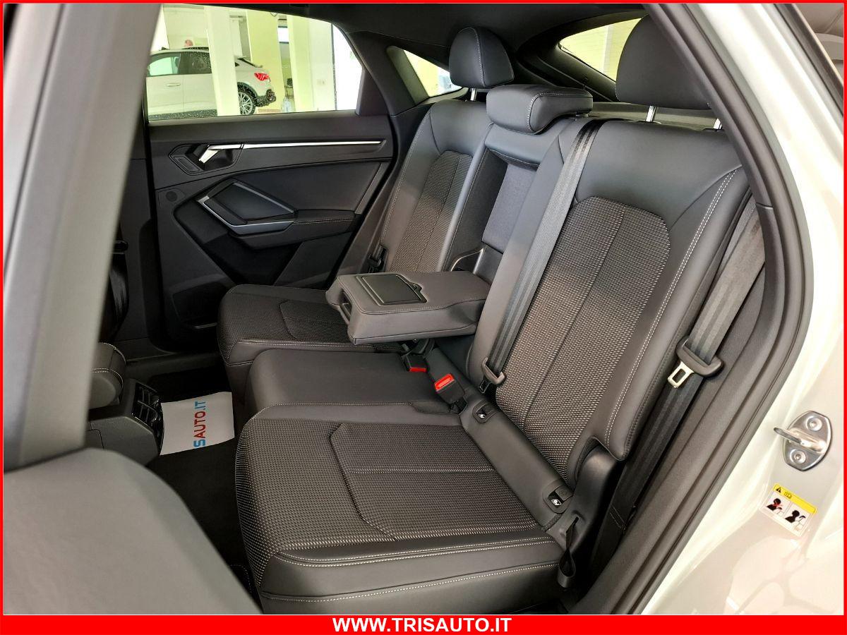 AUDI Q3 SPB 40 2.0 TDI S-Tronic Quattro S-Line Black Identity (TETTO PANORAMICO APRIBILE)