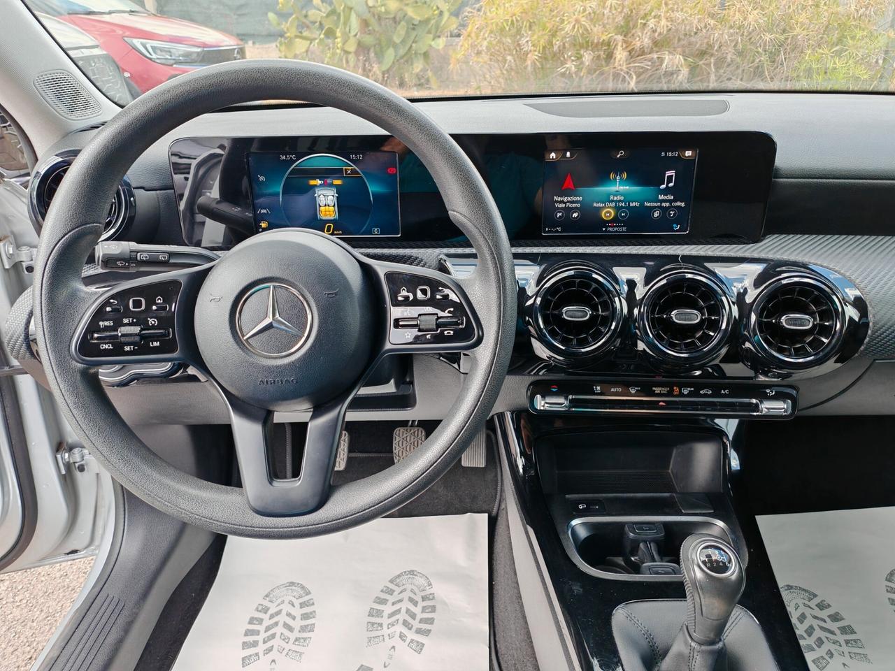Mercedes-benz A 180d 2.0 Navig cam 2021