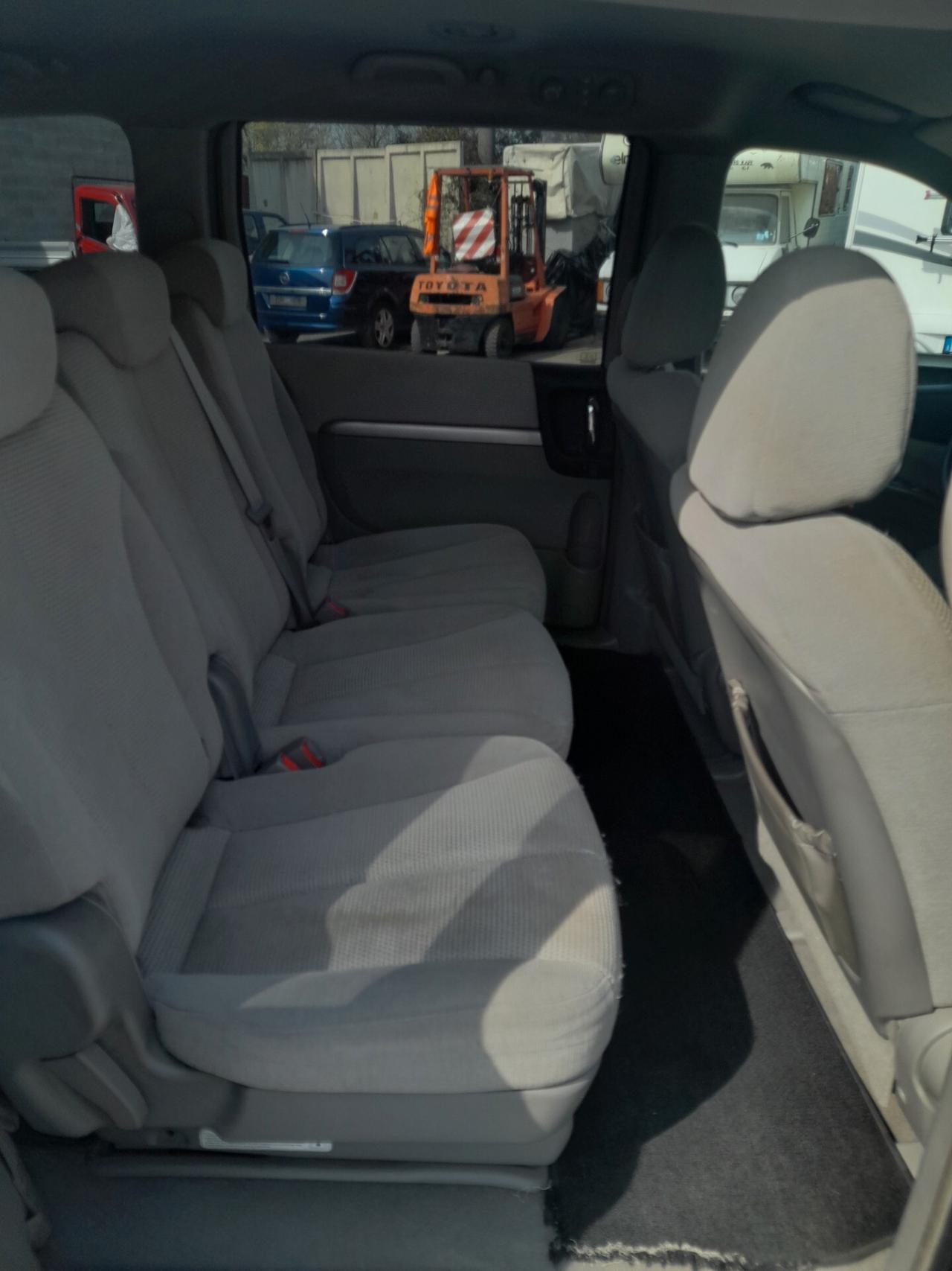 Kia Carnival 2.9 16V CRDi VGT Class