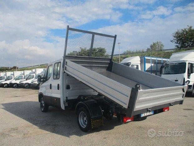Iveco Daily 35C12 2.3 120CV E6 DOPPIA CABINA 7P RI