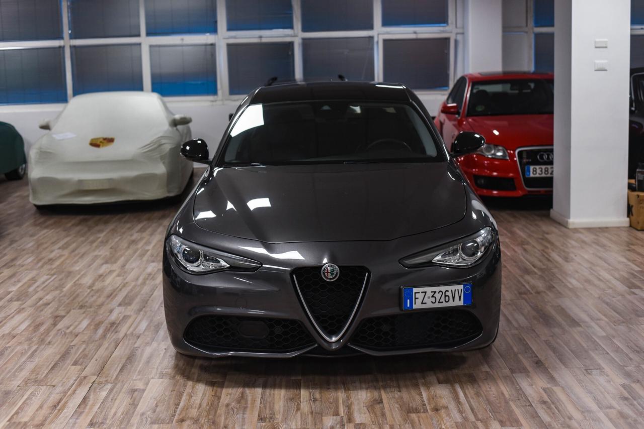 Alfa Romeo Giulia 2.2 Turbodiesel 210 CV AT8 AWD Q4 Veloce