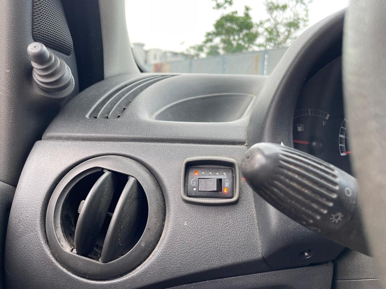 Fiat Punto Restayling 1.2benz/Metano 5porte Full Full