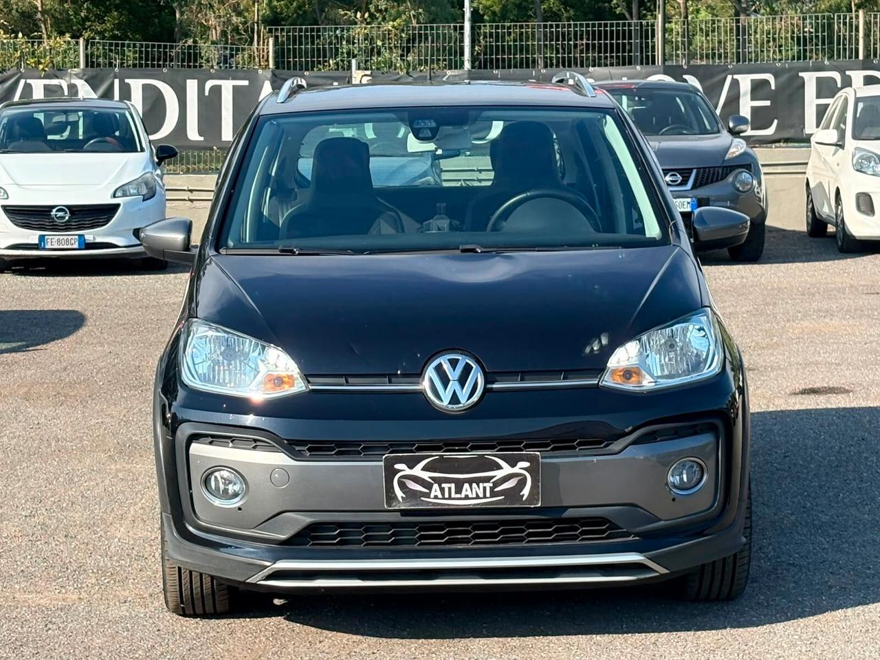 Volkswagen up! 1.0 75 CV 5p. cross BlueMotion Technology