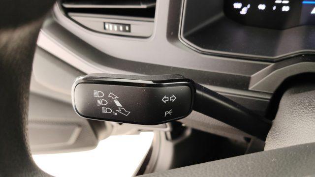 VOLKSWAGEN Polo 1.0 Young