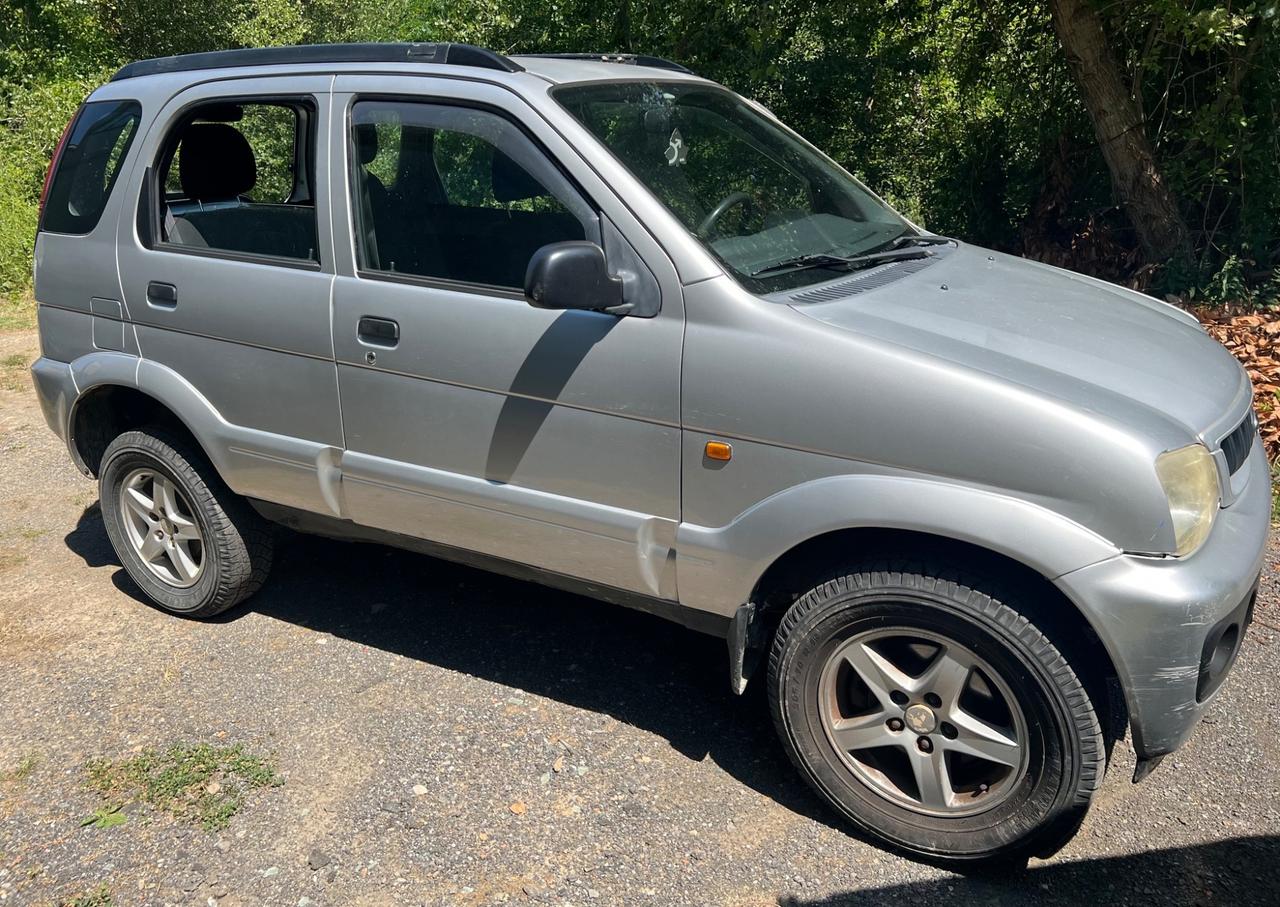 Daihatsu Terios 1.3i 4WD 2004 GANCIO TRAINO