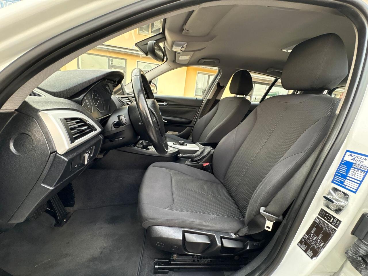 BMW SERIE 1 BENZINA AUTOMATICA SI A NEOPATENTATI