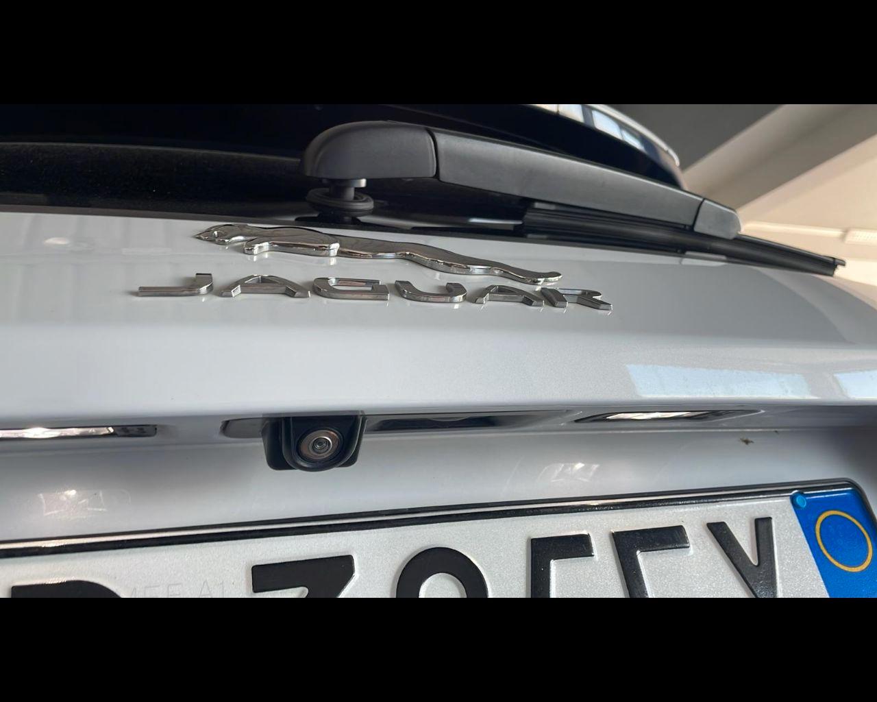 JAGUAR E-Pace 2017 - E-Pace 2.0d i4 R-Dynamic S awd 150cv auto my19