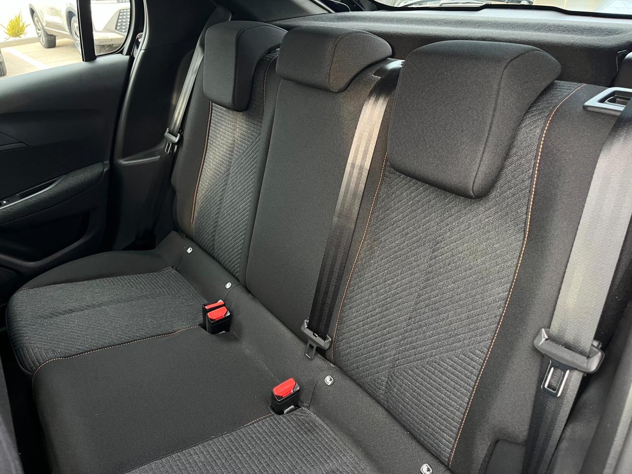 Peugeot 208 Hybrid 110 e-DCS6 Style Automatic Km0