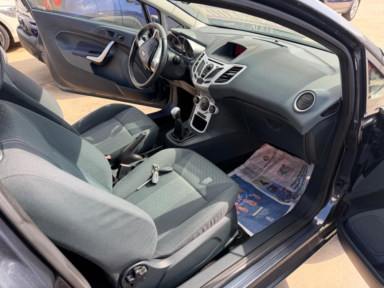 Ford Fiesta 1.4 3 porte Bz.- GPL Titanium