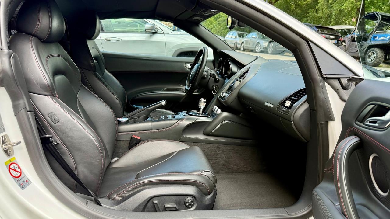 Audi R8 Spyder 5.2 V10 FSI quattro R tronic