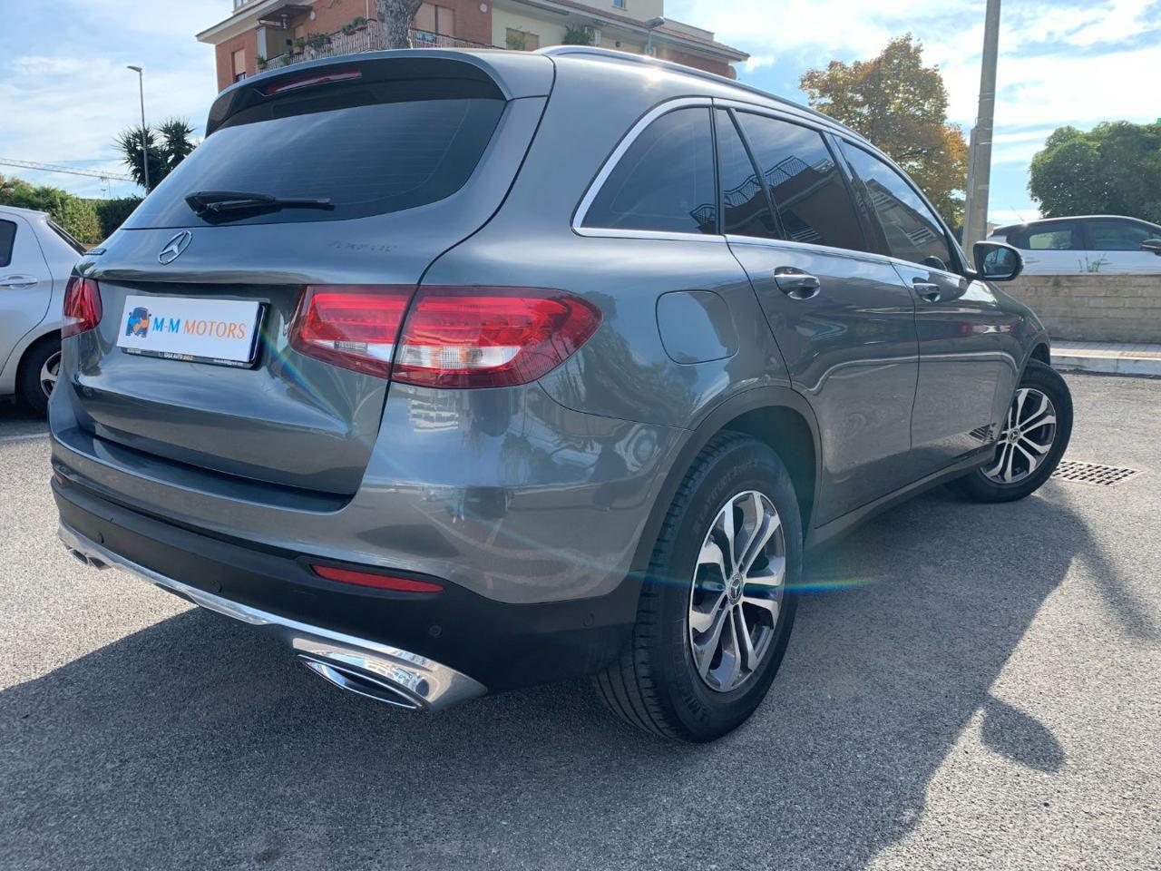 MERCEDES-BENZ GLC 220 d 4Matic Business