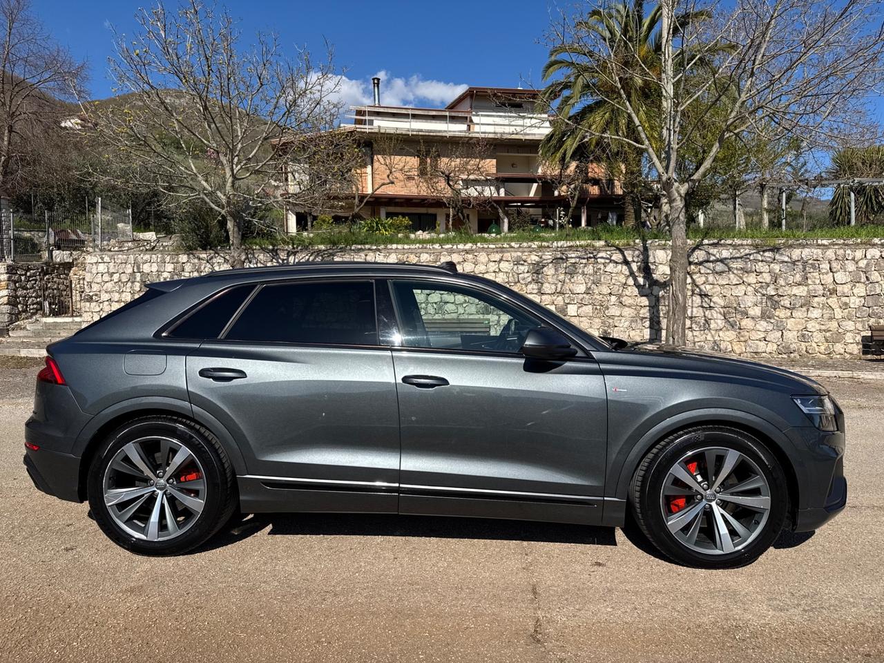 Audi Q8 50 TDI 286 CV quattro tiptronic Sport