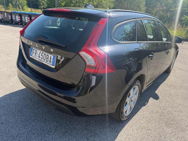 VOLVO V60 D2 1.6 Summum senza nessun lavoro da fare
